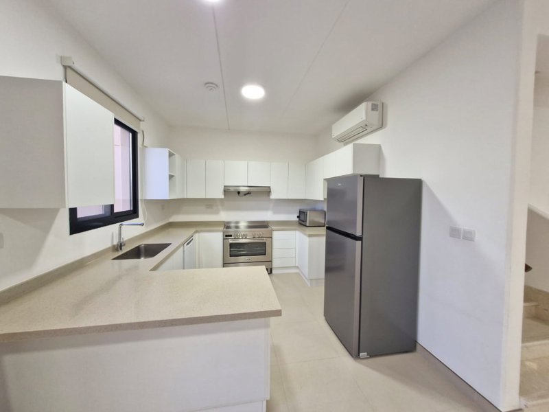  🏡 *Modern Townhouse for Rent in Sedra (Roshn) – Stylish & Family-Friendly* 👨‍👩‍👧‍👦 - Image 9