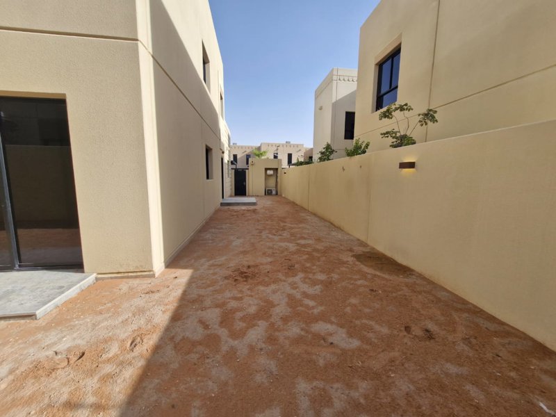 🏰 *Modern Luxury Villa in Sidra District – Roshn*   ✨ 400 sqm | Contemporary Design Blending Elegance, Functionality & Sustainability 🌿♻️ - Image 15