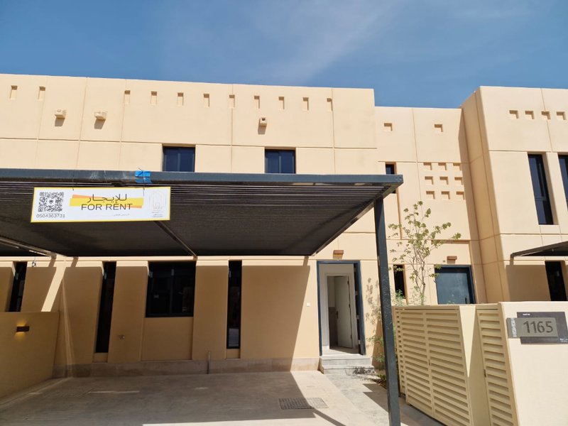 *🏡 Modern Townhouse for Rent in Sedra (Roshn) – Stylish & Family-Friendly 🌟* 