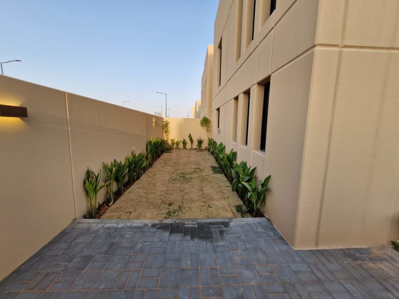 🏡 *Luxury Villa in Sedra – Roshn*   ✨ 300 m² Modern Villa | Elegance Meets Functionality      - Image 3