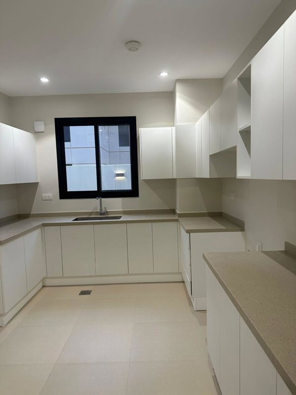 Luxury Duplex in Sedra (Roshn) – Modern Elegance Redefined Experience refined living in a meticulously designed space - Image 8