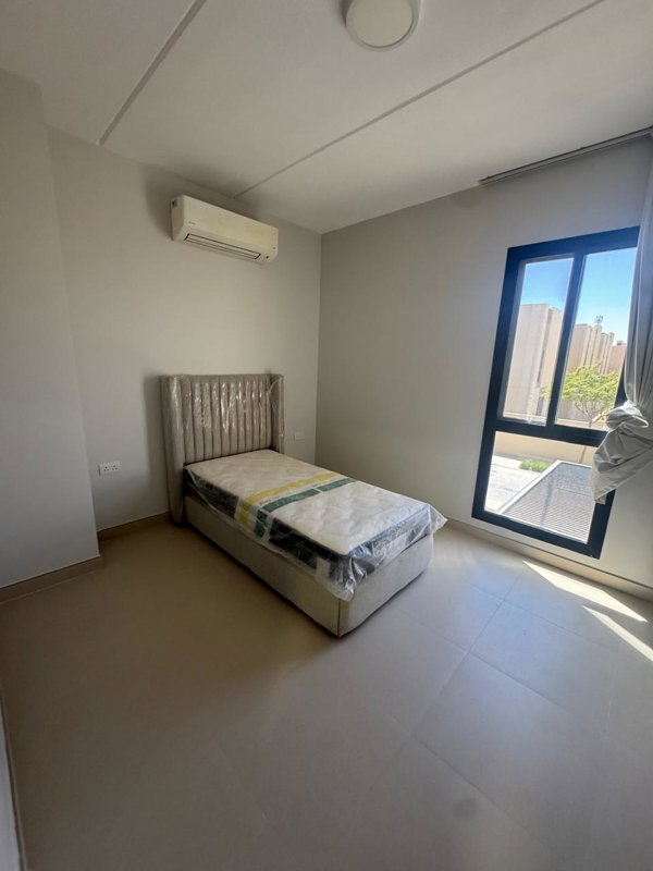  🏡 *Modern Townhouse for Rent in Sedra (Roshn) – Stylish & Family-Friendly* 👨‍👩‍👧‍👦 - Image 4