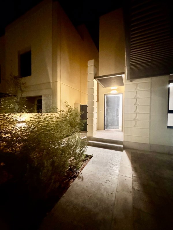 Luxury Duplex in Sedra (Roshn) – Modern Elegance Redefined Experience refined living in a meticulously designed space - Image 25