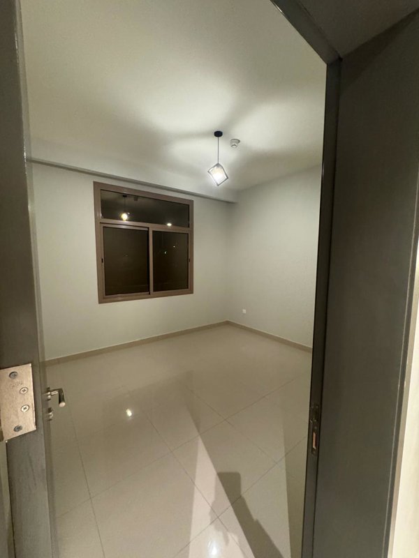 🏡 **3BD Luxurious Villa for Sale in Gated Compound**   - Image 32