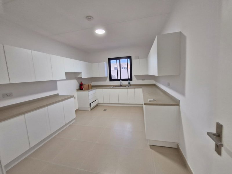 🏡 *Luxury Villa in Sedra – Roshn*   ✨ 300 m² Modern Villa | Elegance Meets Functionality  - Image 3