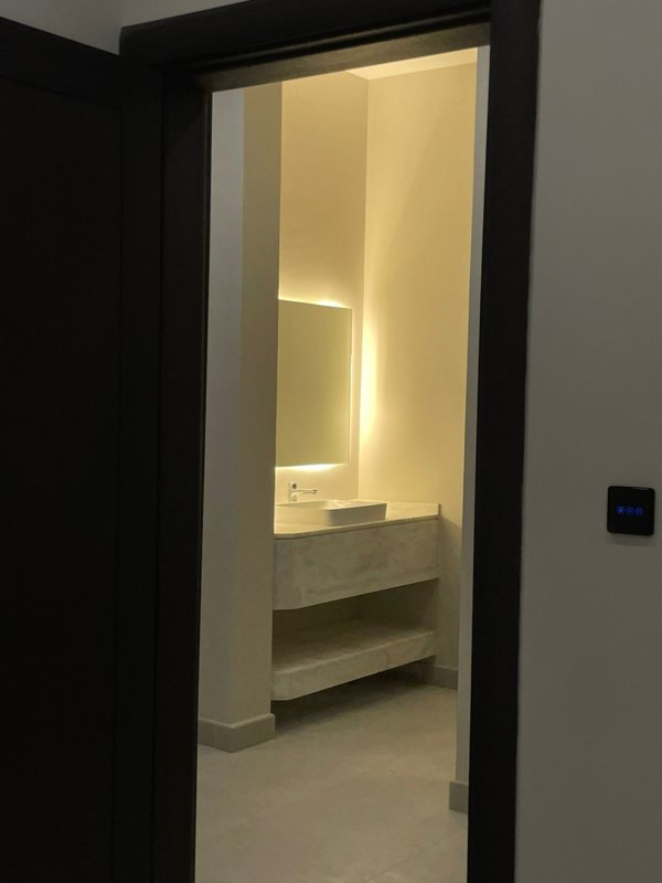 🏙️ **Luxury Apartment for Rent - Prime Capital Location**   - Image 12