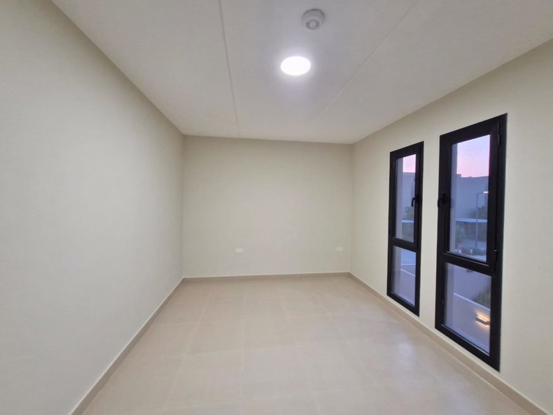  🏰 *Modern Luxury Villa in Sidra District – Roshn*  ✨ Elegantly Half-Furnished ✨ - Image 12