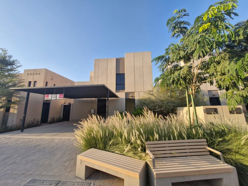 🏰 *Modern Luxury Villa in Sidra District – Roshn*   ✨ 400 sqm | Contemporary Design Blending Elegance, Functionality & Sustainability 🌿♻️