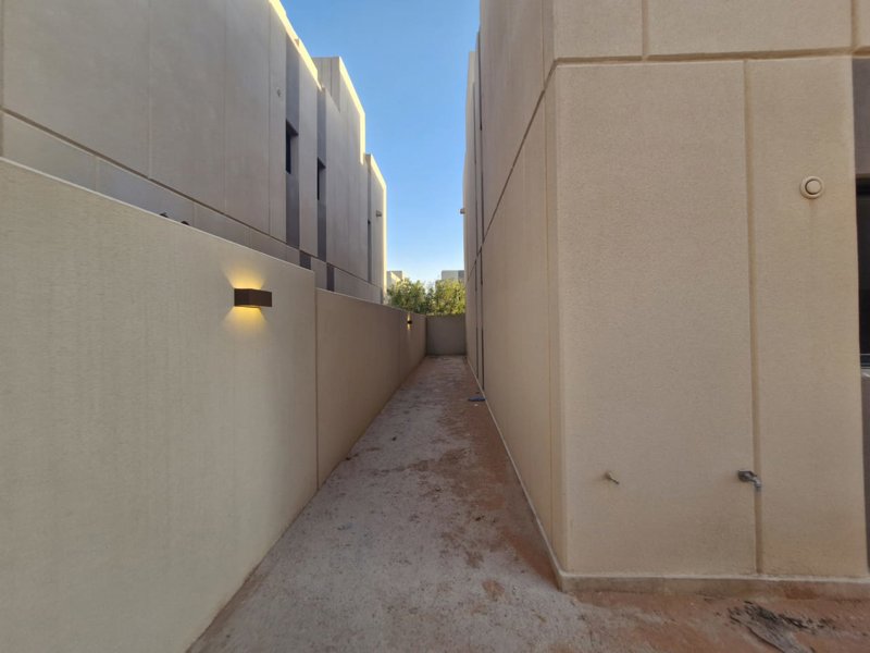 🏰 *Modern Luxury Villa in Sidra District – Roshn*   ✨ 400 sqm | Contemporary Design Blending Elegance, Functionality & Sustainability 🌿♻️ - Image 11