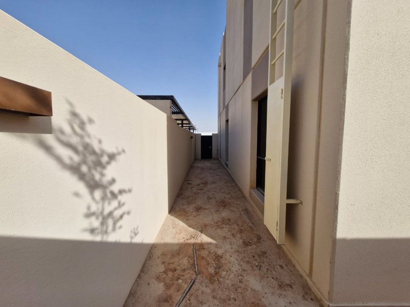 Luxury Duplex in Sedra (Roshn) – Modern Elegance Redefined Experience refined living in a meticulously designed space - Image 9