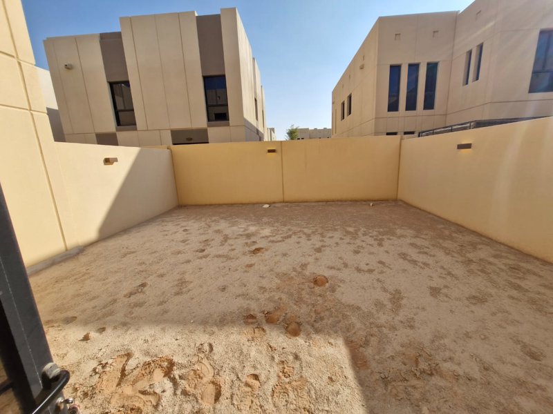 🏡 *Modern Townhouse for Rent in Sedra (Roshn) – Stylish & Family-Friendly* 👨‍👩‍👧‍👦 - Image 7