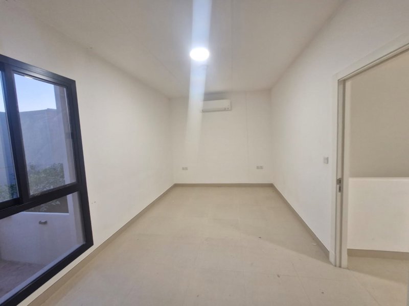 🏡 *Modern Townhouse for Rent in Sedra (Roshn) – Stylish & Family-Friendly* 👨‍👩‍👧‍👦 - Image 2