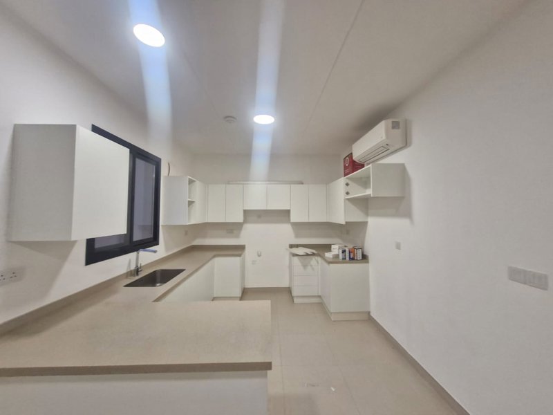 🏡 *Modern Townhouse for Rent in Sedra (Roshn) – Stylish & Family-Friendly* 👨‍👩‍👧‍👦 - Image 8