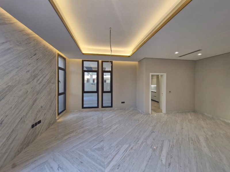 🏡 **Modern Luxury Villa for Sale in "Atual Roshn" - Elegant Design with Signature Touch of Elie Saab** 🌟 - Image 18