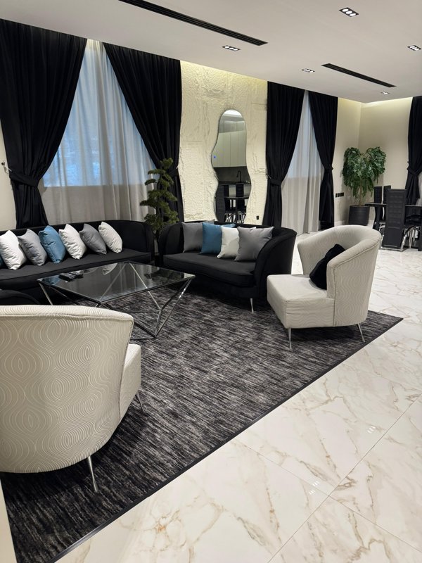 🏡 **Luxury Apartment for Annual Rent**   (Al-Qirwan District - **Fully Furnished**)  - Image 2