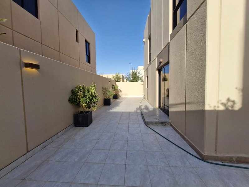 🏰 *Modern Luxury Villa in Sidra District – Roshn*   ✨ 400 sqm - Image 11