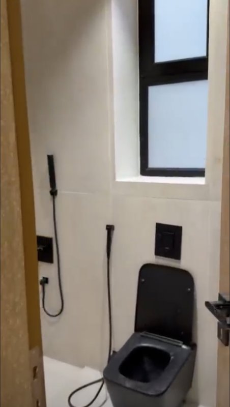 🏡 A distinguished apartment located in Al Narjis, one of the most prestigious neighborhoods in Riyadh for - Image 7