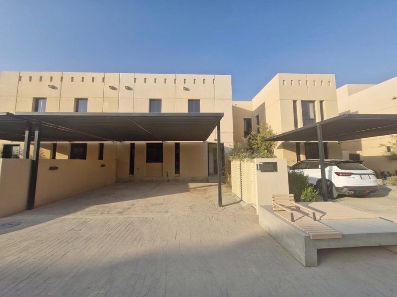  🏡 *Modern Townhouse for Rent in Sedra (Roshn) – Stylish & Family-Friendly* 👨‍👩‍👧‍👦