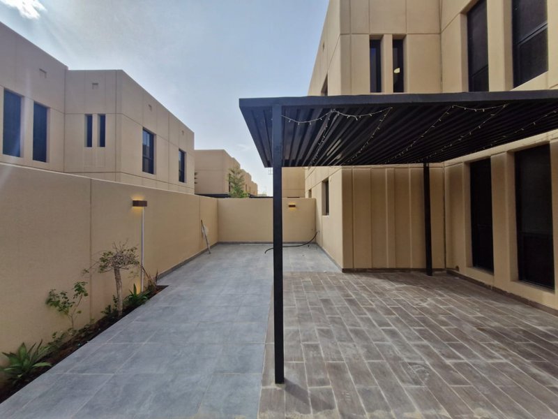 ✨ Luxurious Duplex for Rent in Sedra (Roshn) 🏡 - Image 10