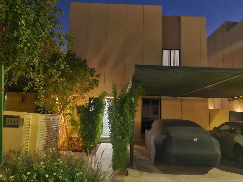 🏡 *Luxury Villa in Sedra – Roshn*   ✨ 300 m² Modern Villa | Elegance Meets Functionality