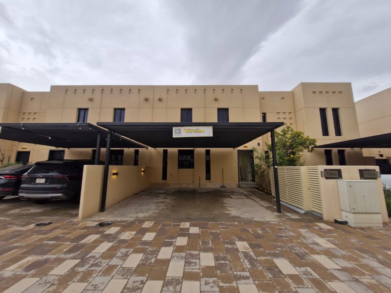 🏡 *Modern Townhouse for Rent furnished in Sedra (Roshn) – Stylish & Family-Friendly* 👨‍👩‍👧‍👦