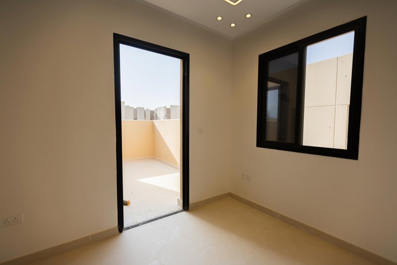 Modern Luxury Villa for Rent in Sedra Roshn 🏡✨ Contemporary Design | Premium Finishes | Prime Location 🔑🌿 - Image 12