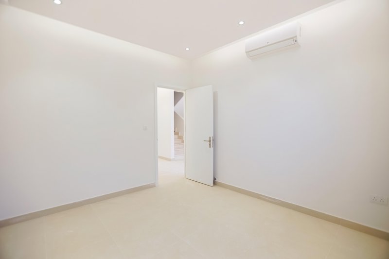 Modern Luxury Villa for Rent in Sedra Roshn 🏡✨ Contemporary Design | Premium Finishes | Prime Location 🔑🌿 - Image 30