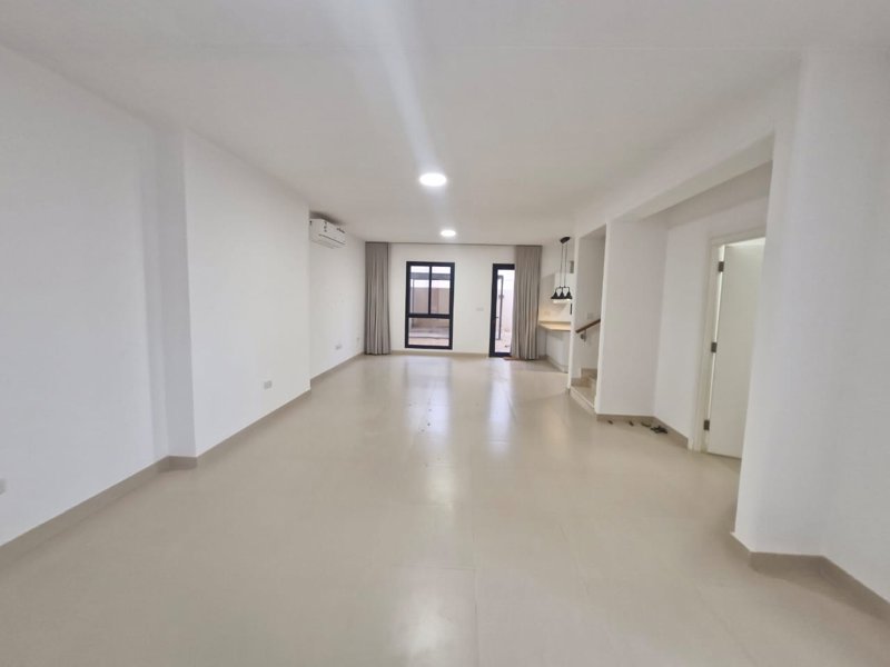 🏡 *Modern Townhouse for Rent in Sedra (Roshn) – Stylish & Family-Friendly* 👨‍👩‍👧‍👦 - Image 3