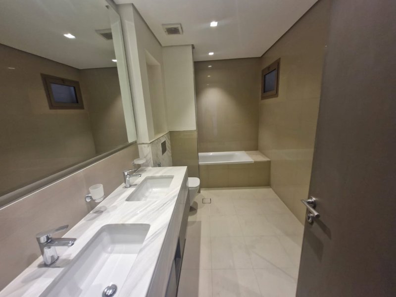 🏡 Corner Residential Villa for Rent in a Gated Compound - Image 11
