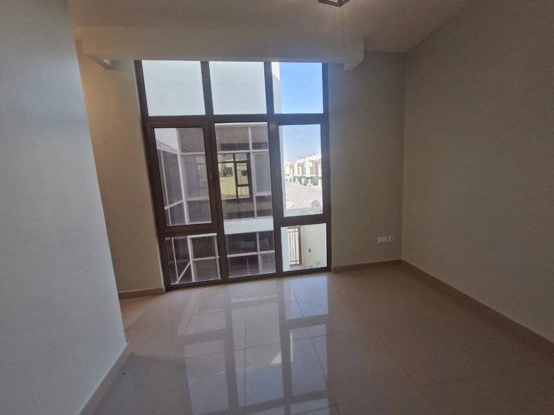 🏡 Corner Residential Villa for Rent in a Gated Compound - Image 19