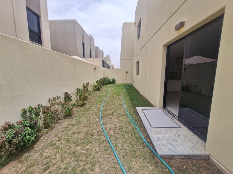 🏰 **Modern Luxury Villa | Sidra District – Roshn**   - Image 10