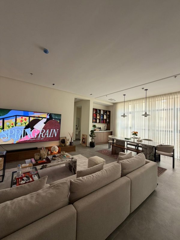 🏡 Hue Residence 9 | Fully Furnished Luxury Apartment - Image 20