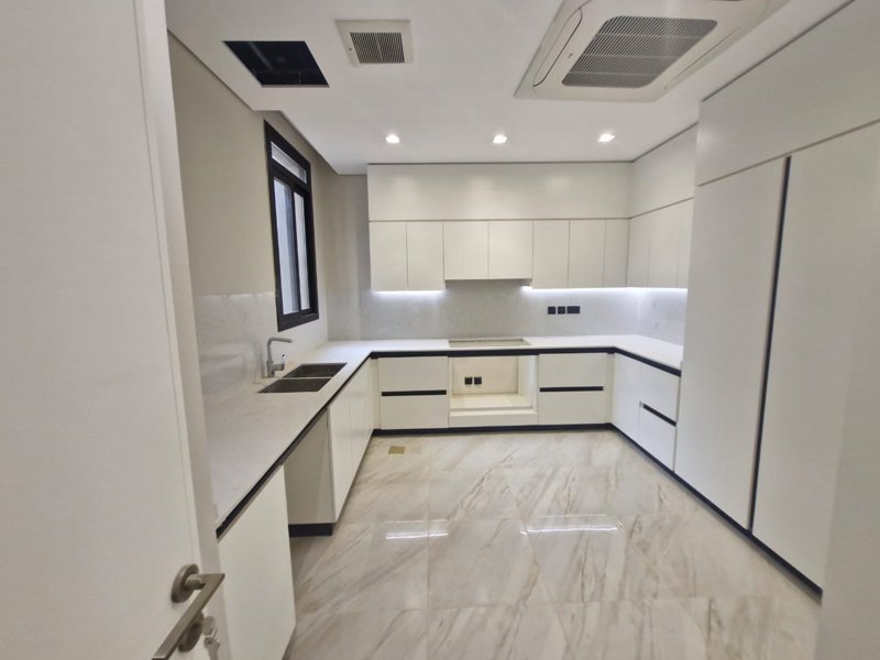 🏡 Luxury Villa for rent in “Atual Roshn” – Modern Design with Elie Saab Signature Touch - Image 4