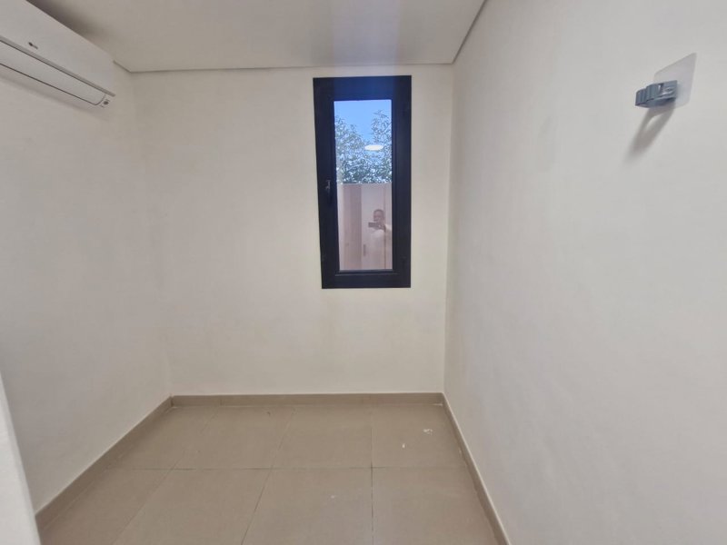 🏰 **Modern Luxury Villa | Sidra District – Roshn - Image 9