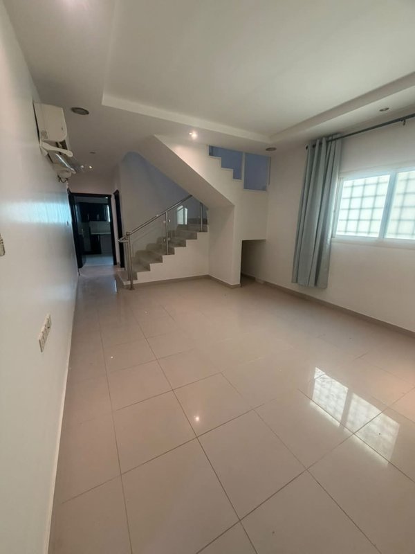 🏡 Spacious Apartment for Rent – Al Salam District - Image 5