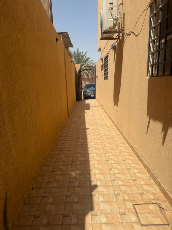 🏡 Spacious Apartment for Rent – Al Salam District - Image 7