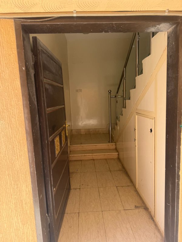 🏡 Spacious Apartment for Rent – Al Salam District - Image 8