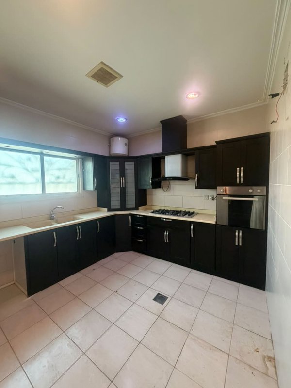 🏡 Spacious Apartment for Rent – Al Salam District - Image 9