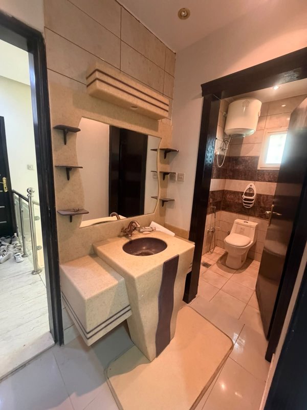 🏡 Spacious Apartment for Rent – Al Salam District - Image 11