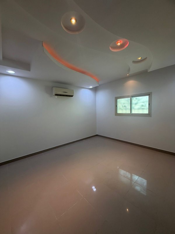 🏡 Spacious Apartment for Rent – Al Salam District - Image 6