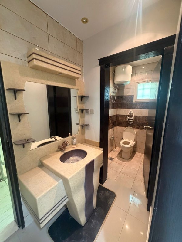 🏡 Spacious Apartment for Rent – Al Salam District - Image 10