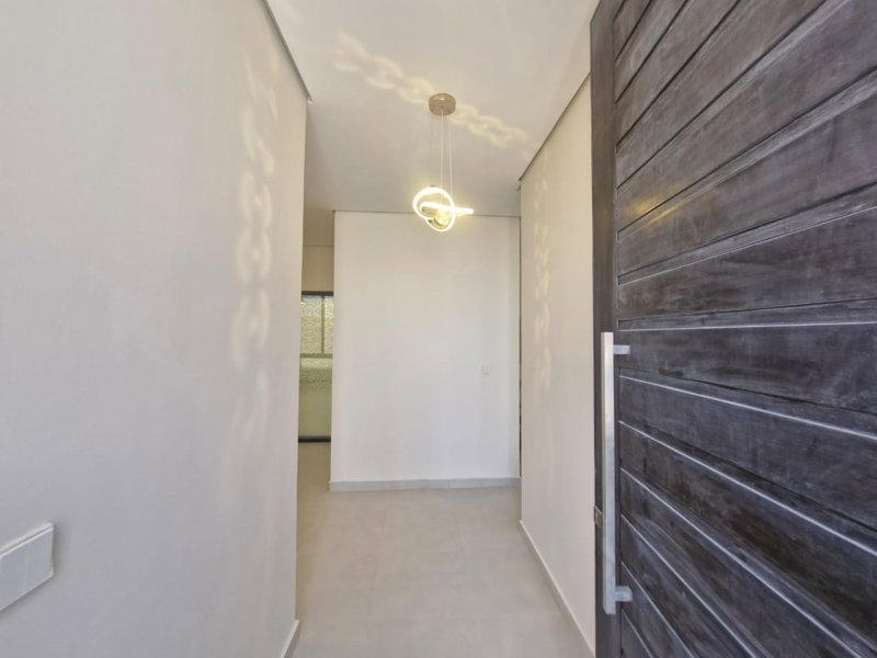 🏡 Brand-New Villa for Rent in Al Khuzam ✨ - Image 7