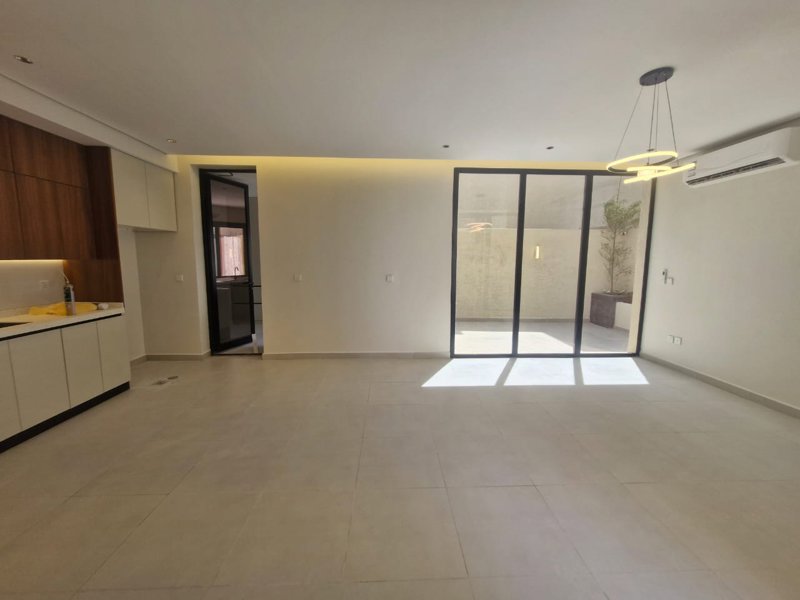 🏡 Brand-New Villa for Rent in Al Khuzam ✨ - Image 13