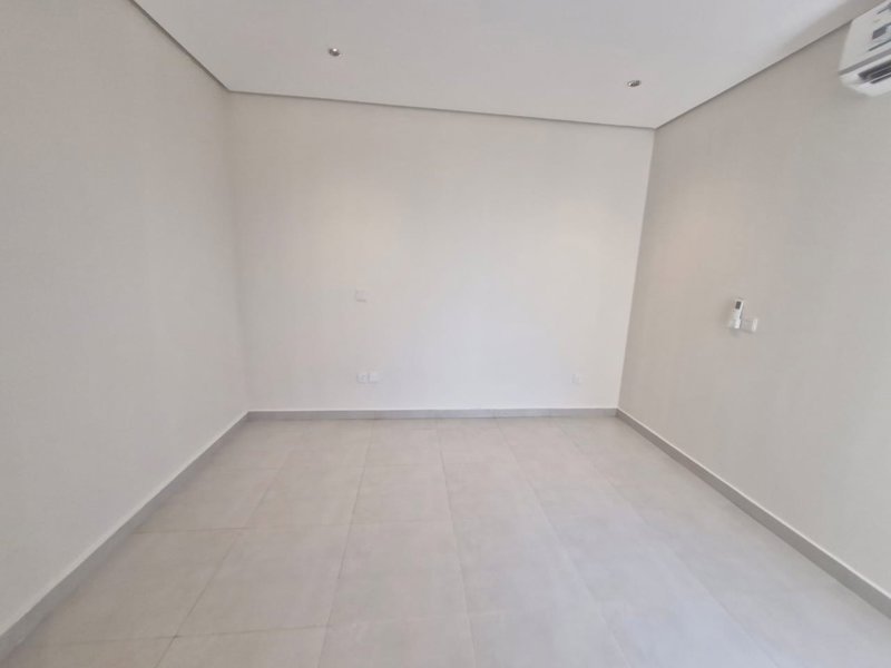 🏡 Brand-New Villa for Rent in Al Khuzam ✨ - Image 26