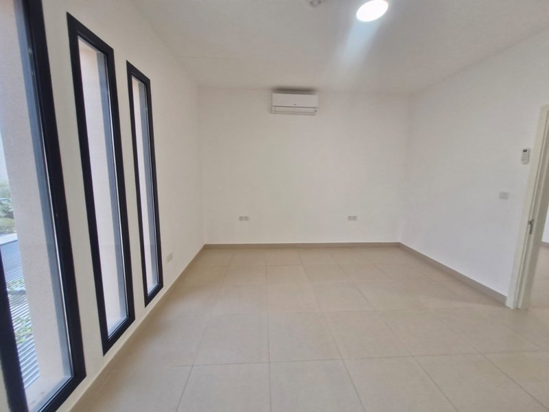 🏰 *Modern Luxury Villa for Sale in Sidra District – Roshn*   - Image 12