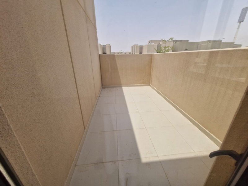 🏰 *Modern Luxury Villa for Sale in Sidra District – Roshn*   - Image 15