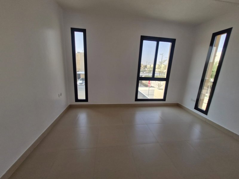 🏰 **Modern Luxury Villa | Sidra District – Roshn**   - Image 7