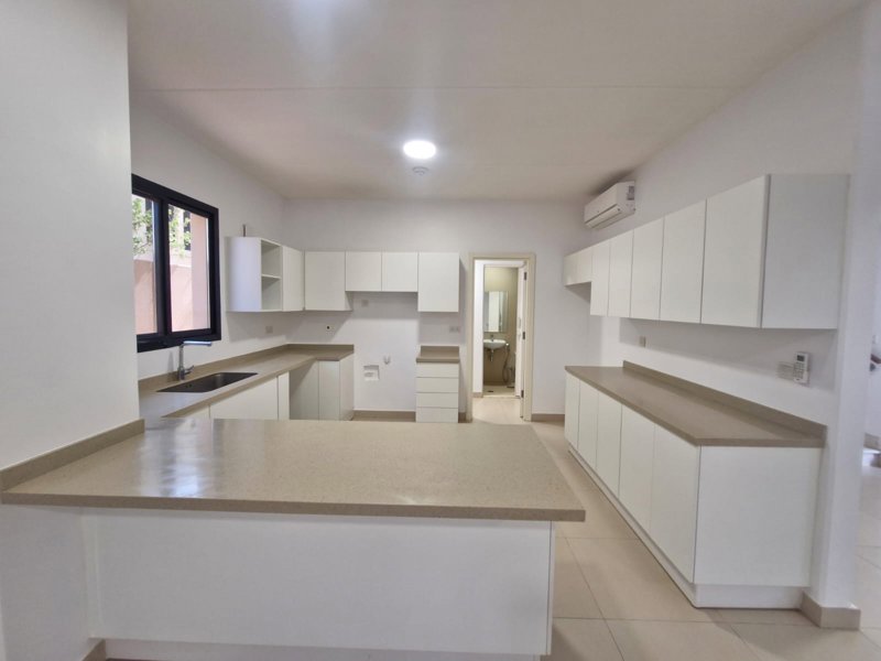🏰 **Modern Luxury Villa | Sidra District – Roshn**   - Image 11