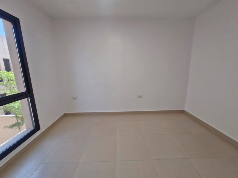 🏰 **Modern Luxury Villa | Sidra District – Roshn**   - Image 12