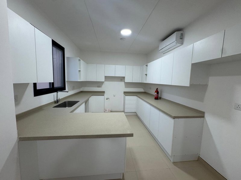 *🏡 Modern Townhouse for sale in Sedra (Roshn) – Stylish & Family-Friendly 🌟*   - Image 8